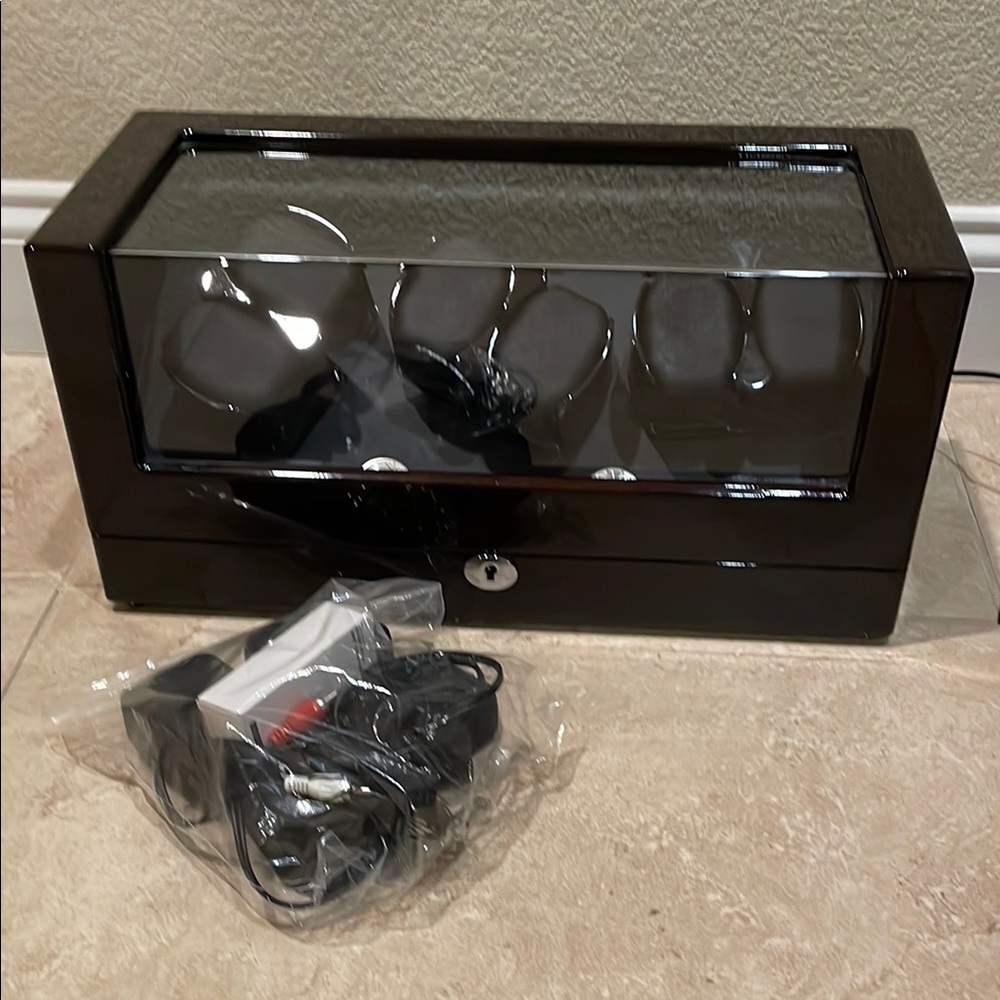 Automatic Watch Winder Display Case with Lock